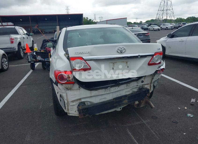 Photo 6 of 2012 Toyota Corolla LE (VIN 2T1BU4EEXCC882183)