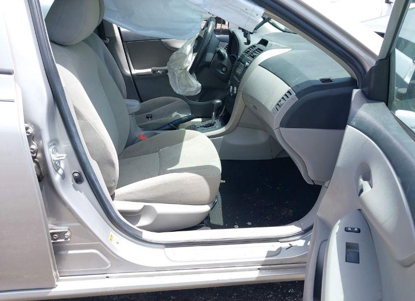 Photo 5 of 2012 Toyota Corolla L (VIN 2T1BU4EEXCC895337)