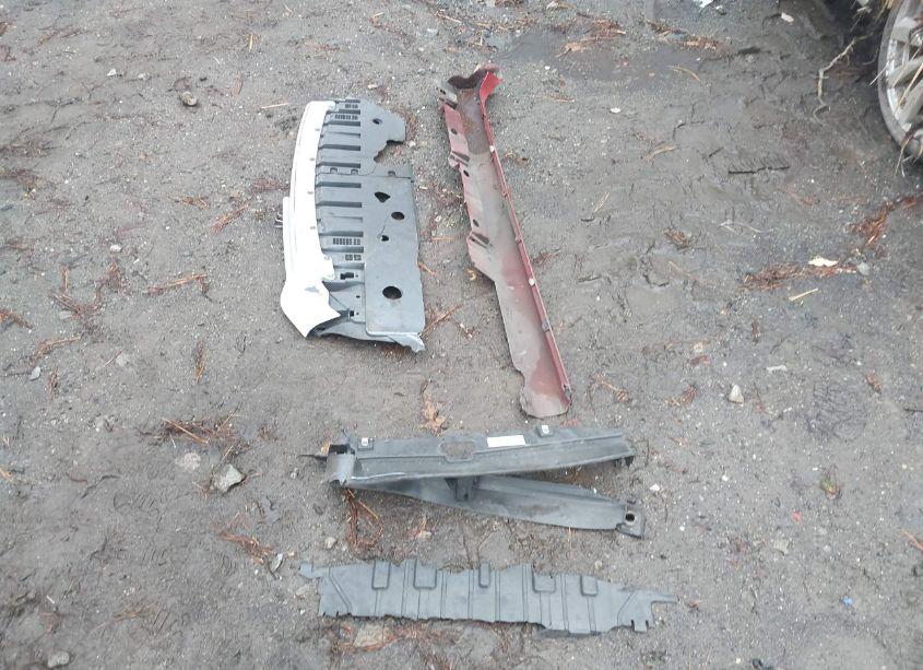 Photo 12 of 2013 Toyota Corolla LE (VIN 2T1BU4EEXDC024259)