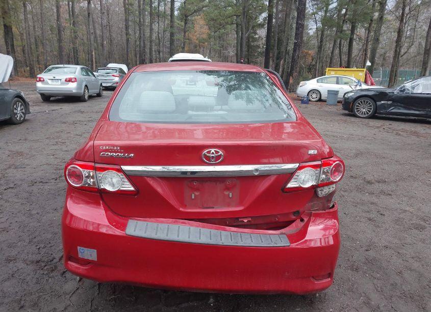 Photo 17 of 2013 Toyota Corolla LE (VIN 2T1BU4EEXDC024259)