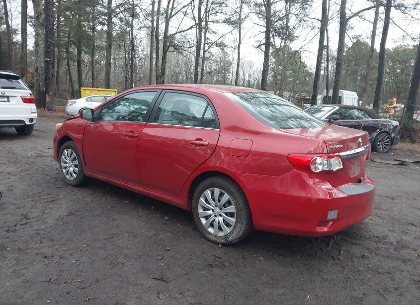 Photo 3 of 2013 Toyota Corolla LE (VIN 2T1BU4EEXDC024259)