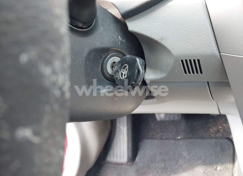 Photo 11 of 2013 Toyota Corolla LE (VIN 2T1BU4EEXDC025346)