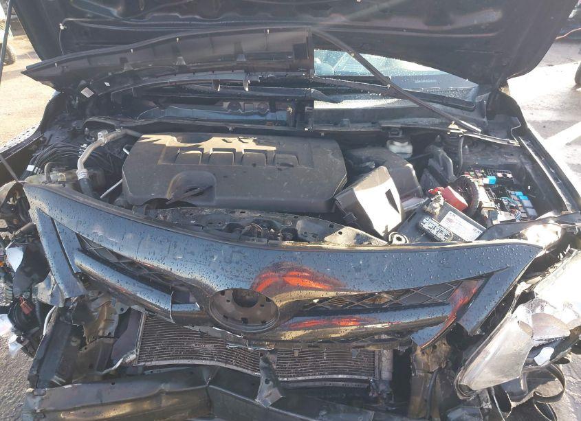 Photo 10 of 2013 Toyota Corolla L (VIN 2T1BU4EEXDC025511)