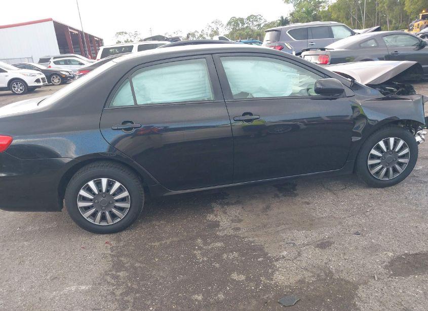 Photo 14 of 2013 Toyota Corolla L (VIN 2T1BU4EEXDC025511)