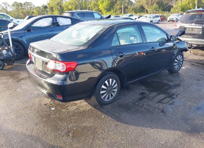 Photo 4 of 2013 Toyota Corolla L (VIN 2T1BU4EEXDC025511)