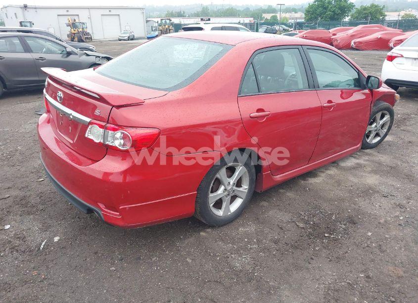 Photo 4 of 2013 Toyota Corolla S (VIN 2T1BU4EEXDC028067)