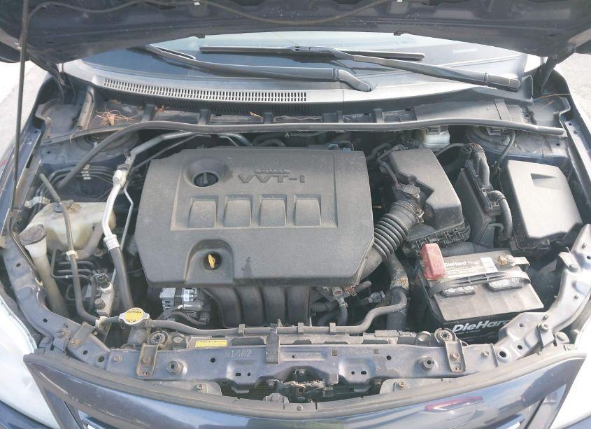 Photo 10 of 2013 Toyota Corolla LE (VIN 2T1BU4EEXDC039263)