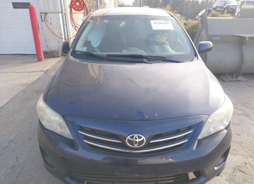 Photo 12 of 2013 Toyota Corolla LE (VIN 2T1BU4EEXDC039263)