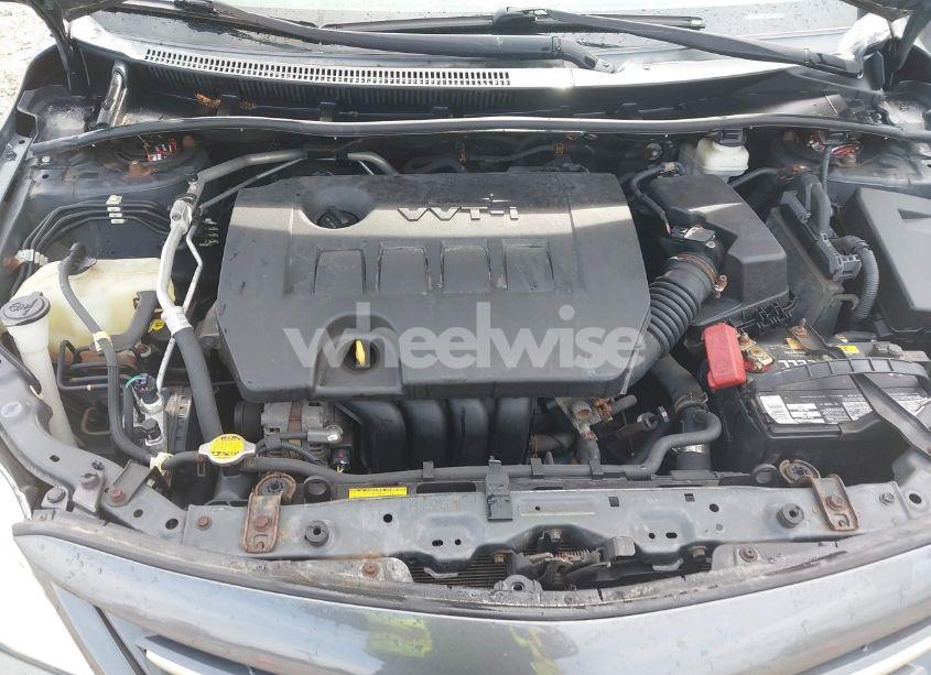 Photo 10 of 2013 Toyota Corolla LE (VIN 2T1BU4EEXDC039621)