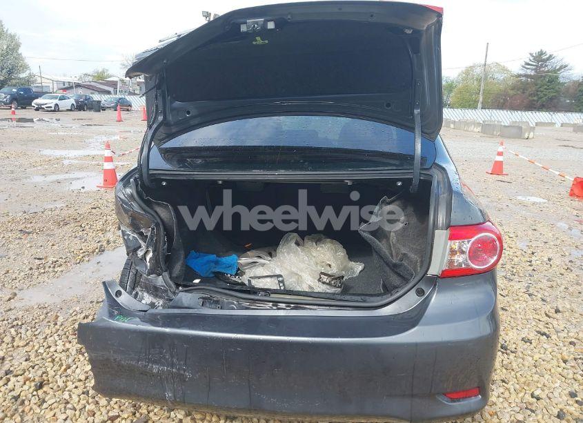 Photo 16 of 2013 Toyota Corolla LE (VIN 2T1BU4EEXDC039621)