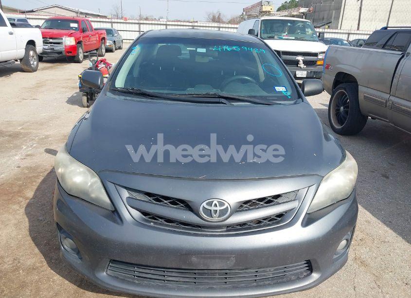 Photo 12 of 2013 Toyota Corolla S (VIN 2T1BU4EEXDC063692)