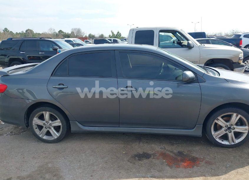 Photo 13 of 2013 Toyota Corolla S (VIN 2T1BU4EEXDC063692)
