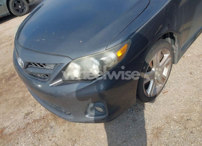 Photo 18 of 2013 Toyota Corolla S (VIN 2T1BU4EEXDC063692)