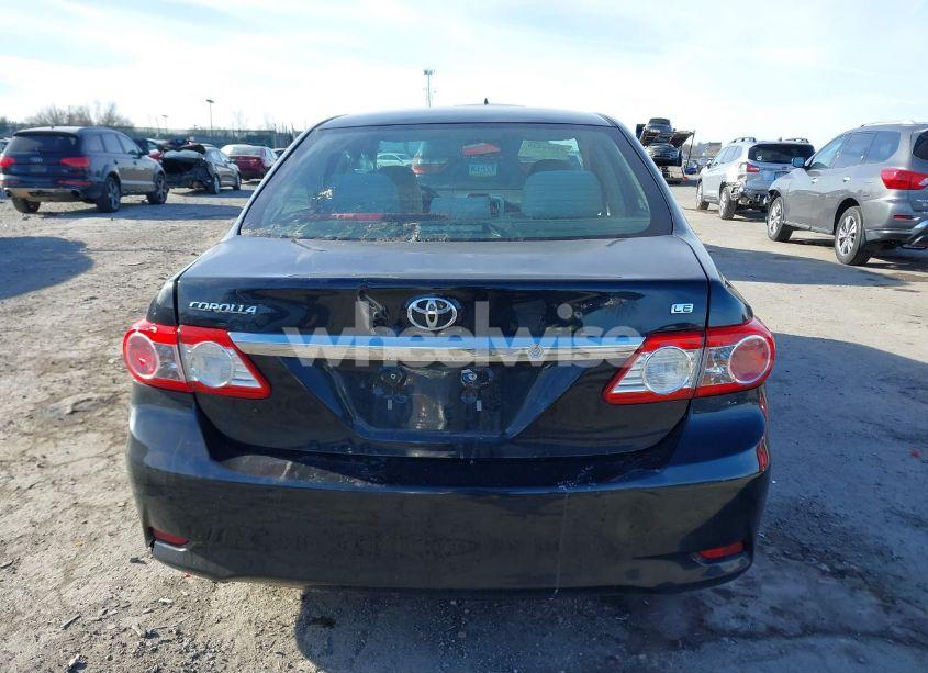 Photo 15 of 2013 Toyota Corolla LE (VIN 2T1BU4EEXDC064406)