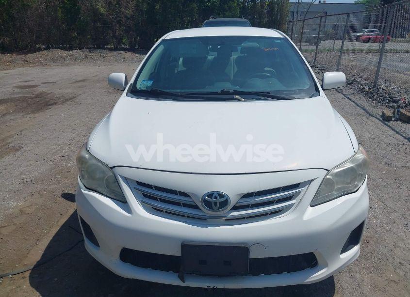 Photo 6 of 2013 Toyota Corolla LE (VIN 2T1BU4EEXDC084624)