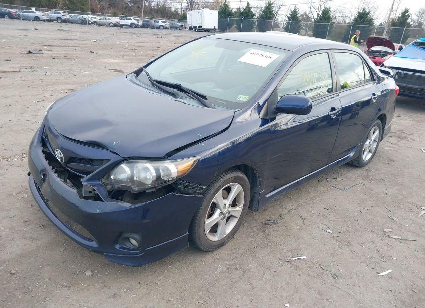 Photo 2 of 2013 Toyota Corolla S (VIN 2T1BU4EEXDC091816)
