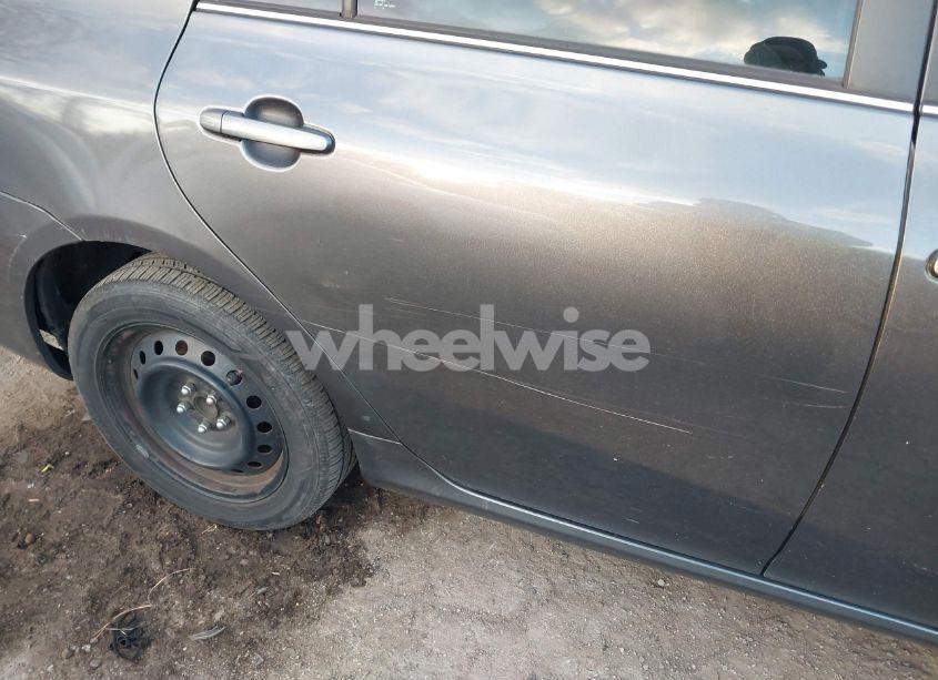 Photo 19 of 2013 Toyota Corolla LE (VIN 2T1BU4EEXDC095557)