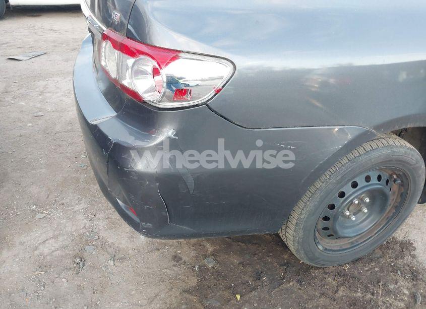 Photo 20 of 2013 Toyota Corolla LE (VIN 2T1BU4EEXDC095557)