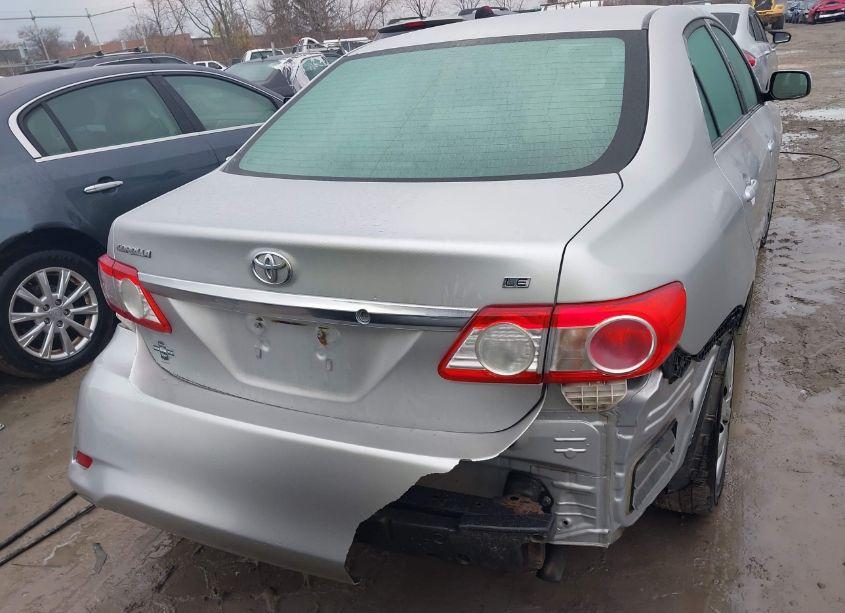 Photo 16 of 2013 Toyota Corolla LE (VIN 2T1BU4EEXDC112535)