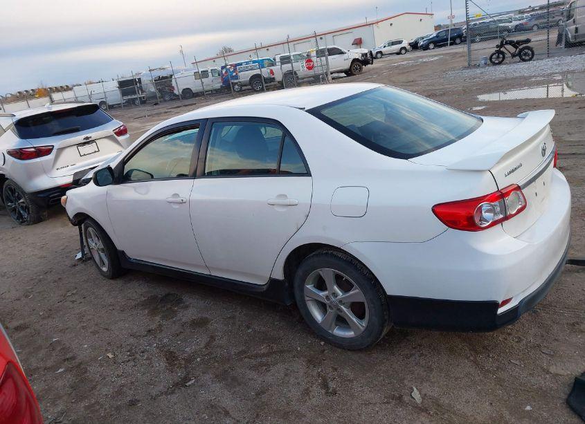 Photo 15 of 2013 Toyota Corolla S (VIN 2T1BU4EEXDC119369)