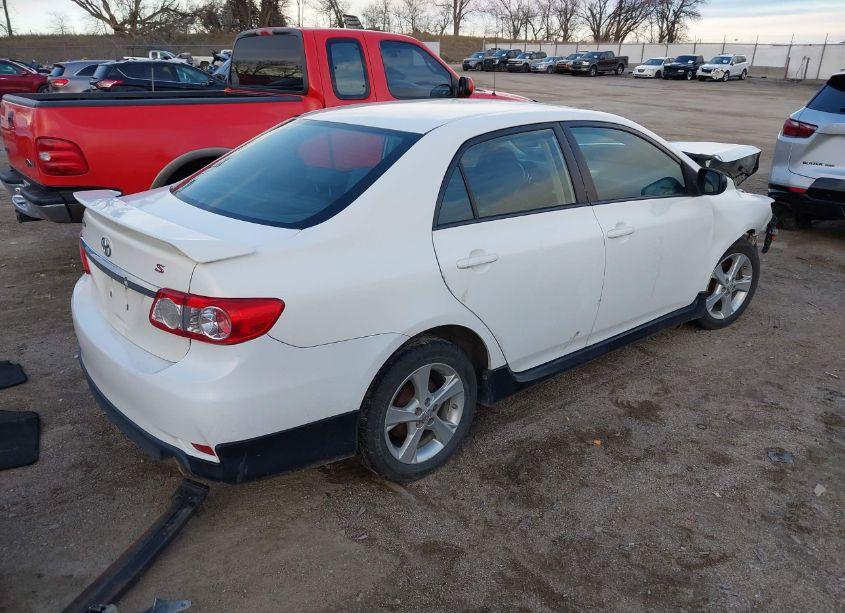 Photo 4 of 2013 Toyota Corolla S (VIN 2T1BU4EEXDC119369)