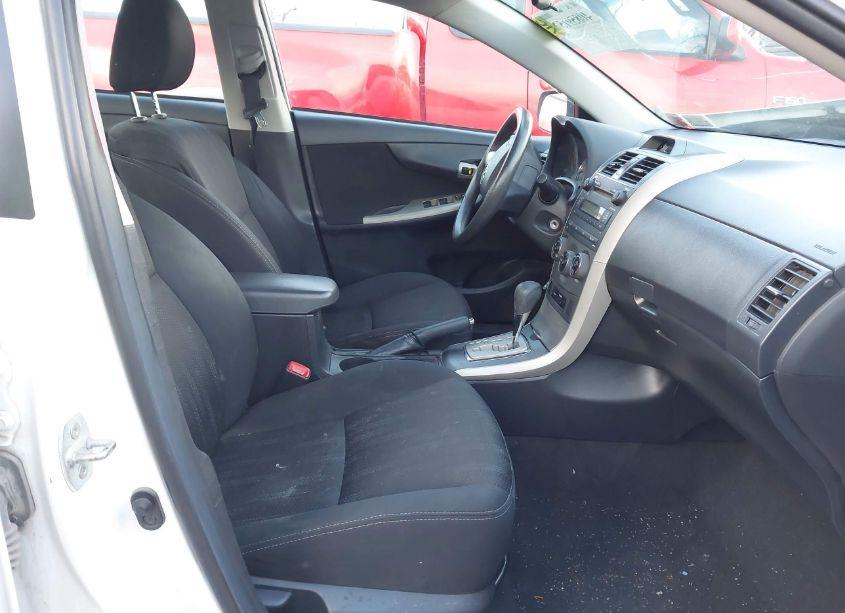 Photo 5 of 2013 Toyota Corolla S (VIN 2T1BU4EEXDC119369)