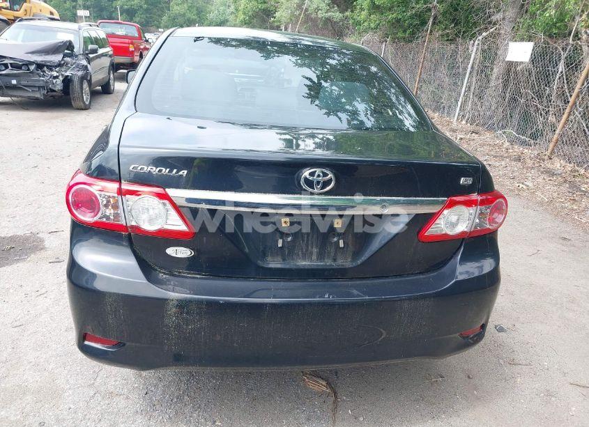 Photo 16 of 2013 Toyota Corolla LE (VIN 2T1BU4EEXDC121252)