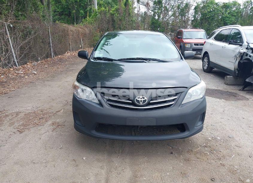 Photo 6 of 2013 Toyota Corolla LE (VIN 2T1BU4EEXDC121252)