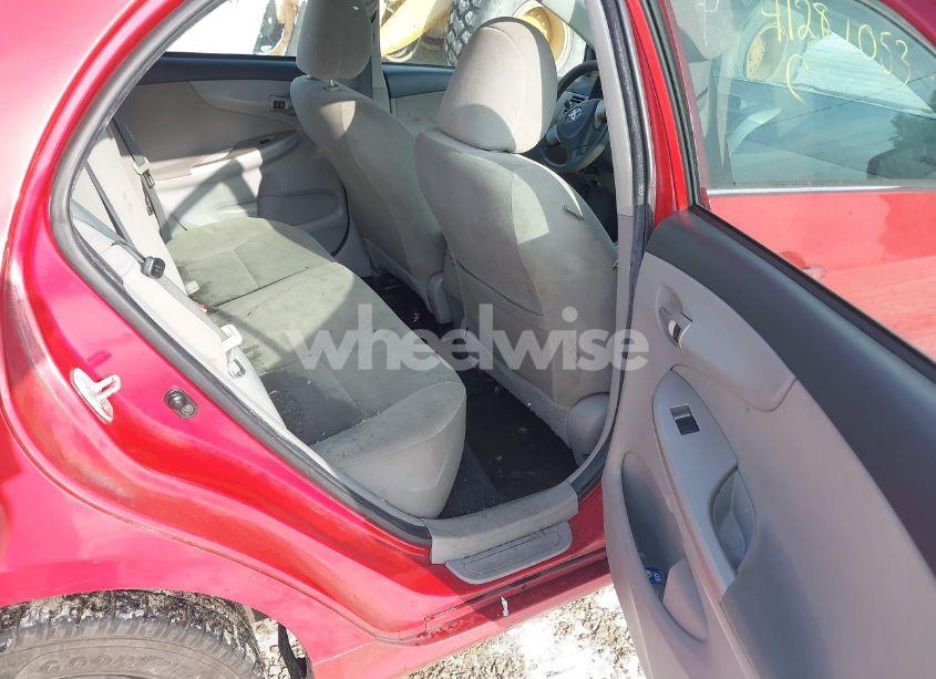 Photo 8 of 2013 Toyota Corolla LE (VIN 2T1BU4EEXDC927978)