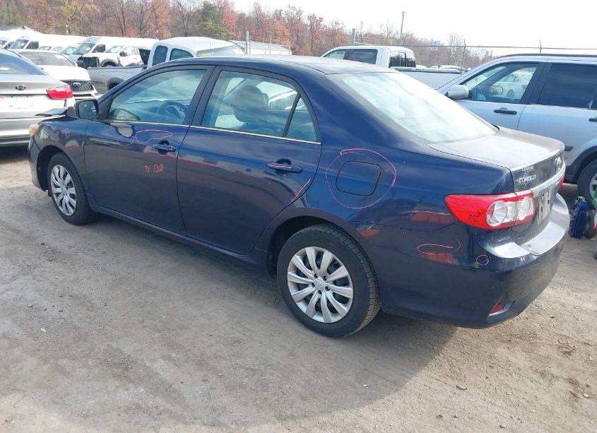 Photo 3 of 2013 Toyota Corolla LE (VIN 2T1BU4EEXDC941797)