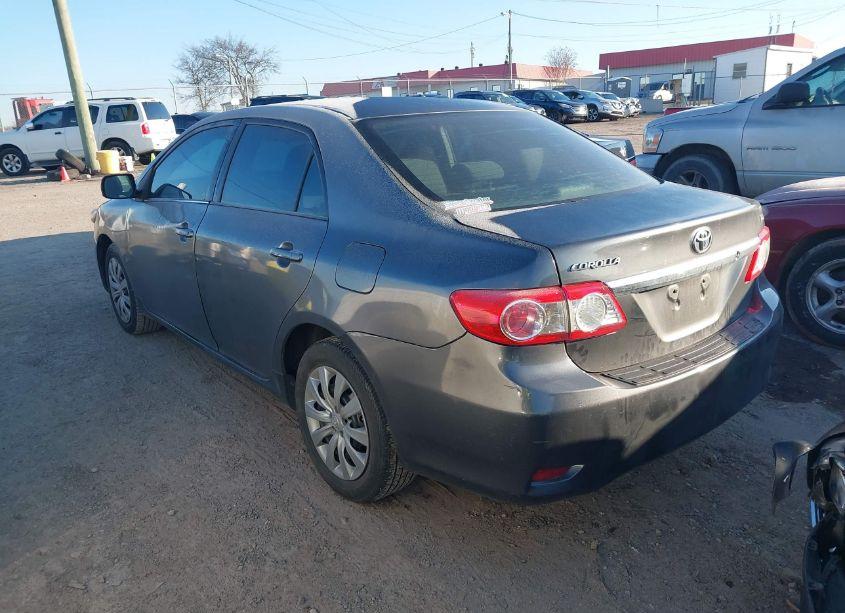 Photo 3 of 2013 Toyota Corolla LE (VIN 2T1BU4EEXDC946045)