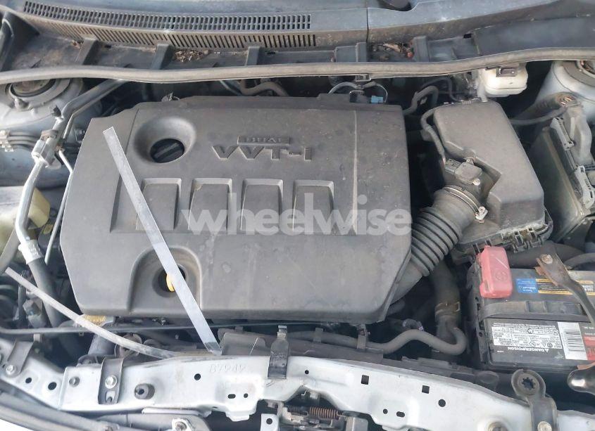 Photo 10 of 2013 Toyota Corolla LE (VIN 2T1BU4EEXDC946112)