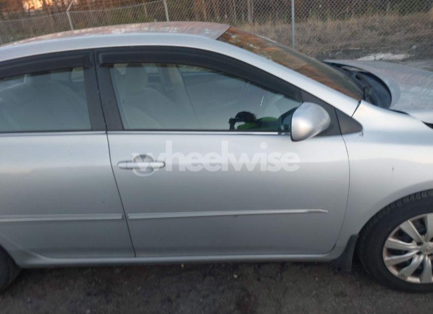 Photo 13 of 2013 Toyota Corolla LE (VIN 2T1BU4EEXDC946112)