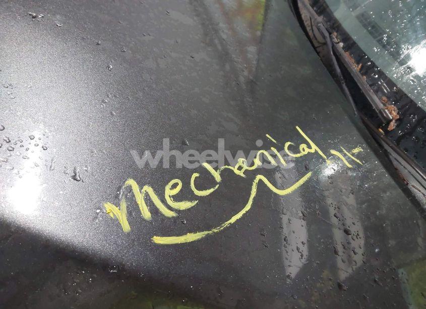 Photo 6 of 2013 Toyota Corolla LE (VIN 2T1BU4EEXDC960429)