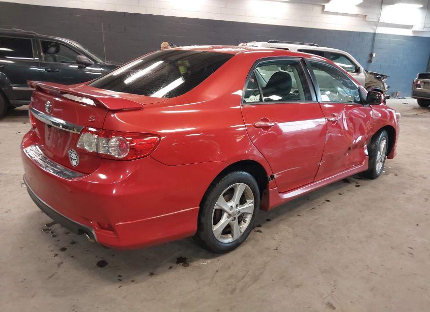 Photo 4 of 2013 Toyota Corolla S (VIN 2T1BU4EEXDC975416)