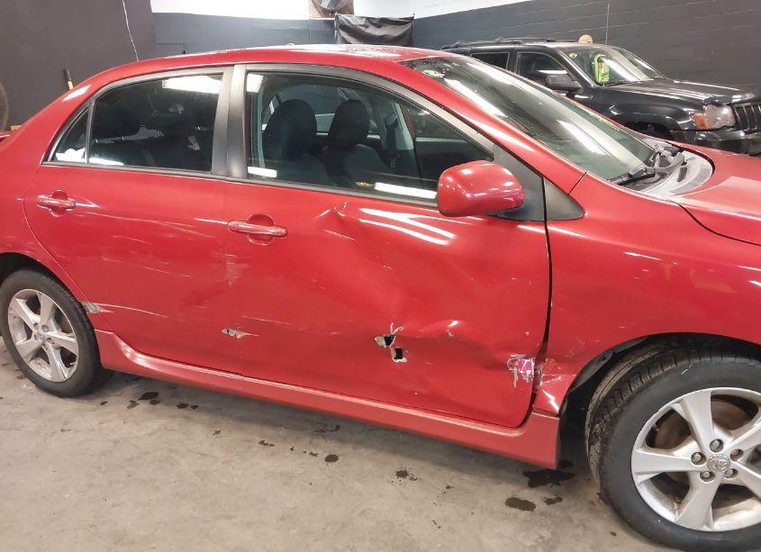 Photo 6 of 2013 Toyota Corolla S (VIN 2T1BU4EEXDC975416)