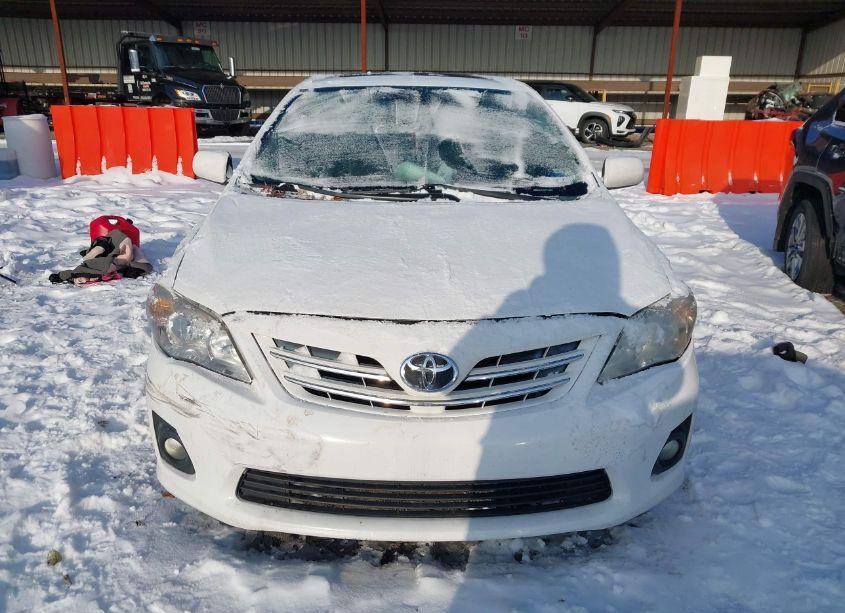 Photo 12 of 2013 Toyota Corolla LE (VIN 2T1BU4EEXDC987551)