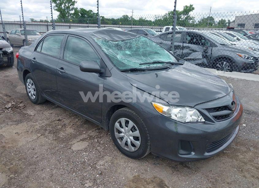 2013 Toyota Corolla L (VIN 2T1BU4EEXDC988540) main photo