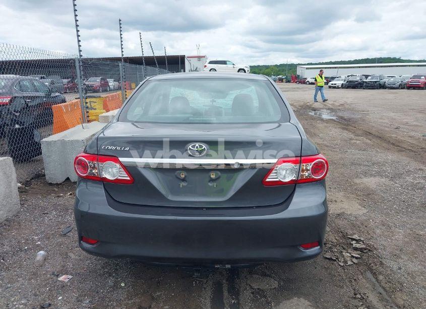 Photo 16 of 2013 Toyota Corolla L (VIN 2T1BU4EEXDC988540)