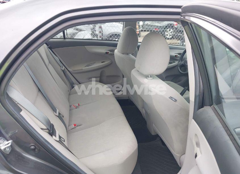 Photo 8 of 2013 Toyota Corolla L (VIN 2T1BU4EEXDC988540)