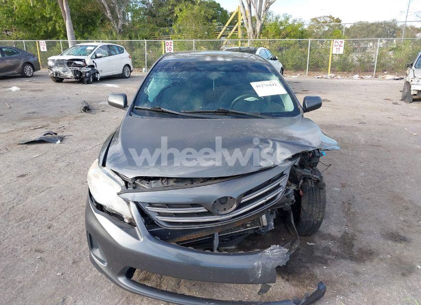 Photo 12 of 2013 Toyota Corolla LE (VIN 2T1BU4EEXDC997612)