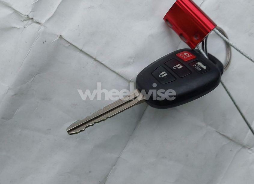 Photo 11 of 2014 Toyota Corolla LE (VIN 2T1BURHE0EC013443)