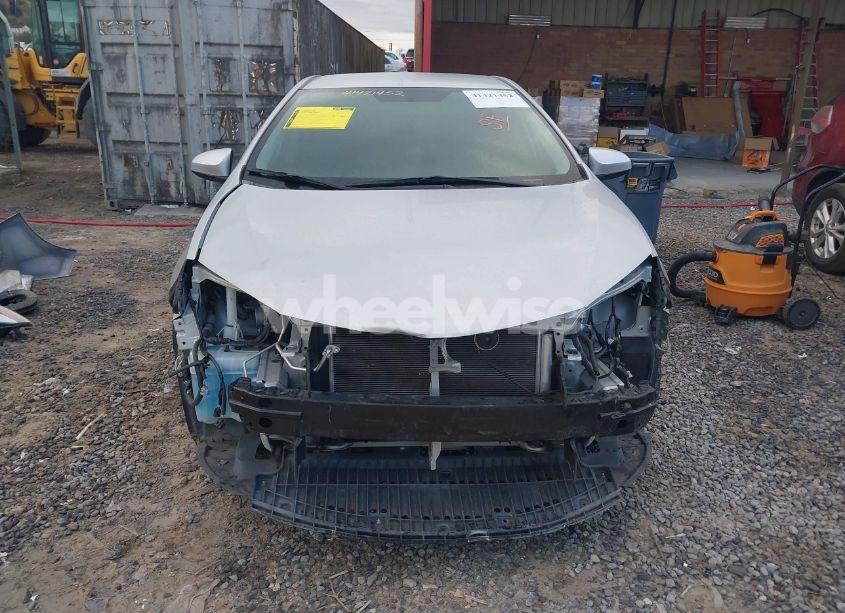 Photo 13 of 2014 Toyota Corolla L (VIN 2T1BURHE0EC024085)