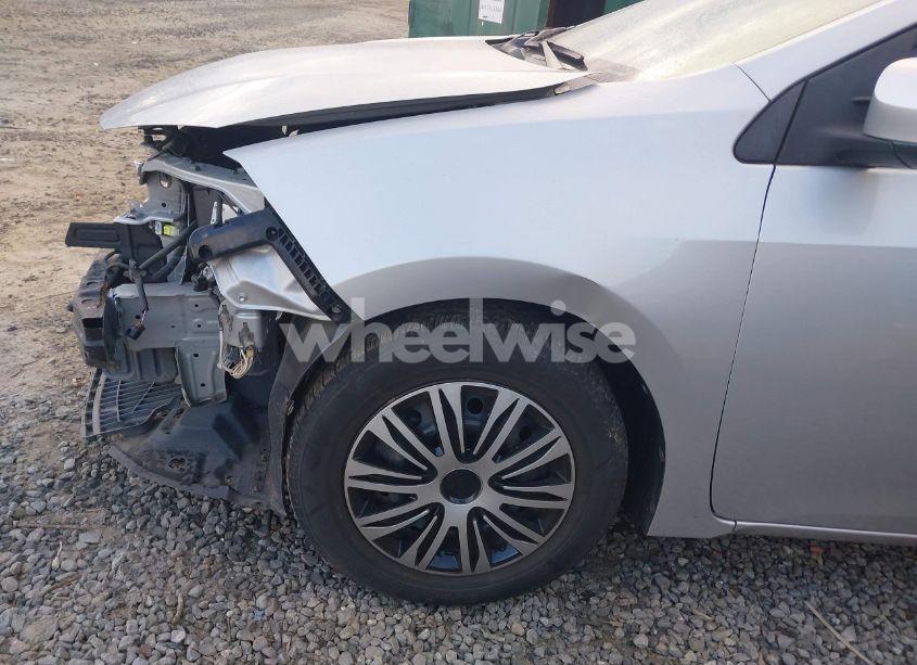 Photo 18 of 2014 Toyota Corolla L (VIN 2T1BURHE0EC024085)