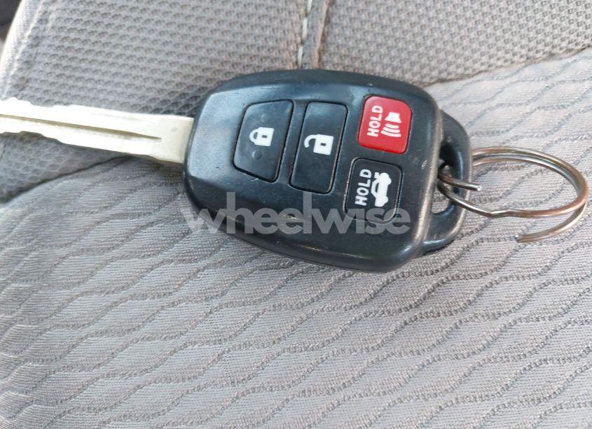 Photo 11 of 2014 Toyota Corolla LE (VIN 2T1BURHE0EC068426)