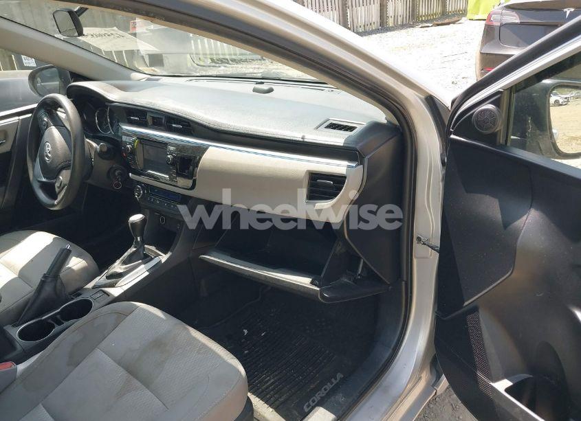 Photo 5 of 2014 Toyota Corolla LE (VIN 2T1BURHE0EC068426)