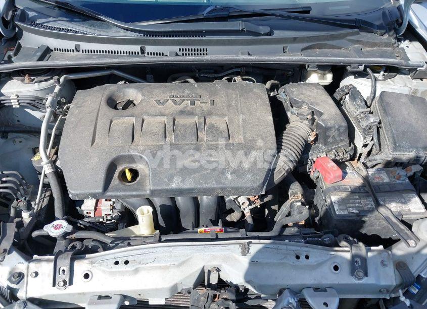 Photo 10 of 2014 Toyota Corolla LE (VIN 2T1BURHE0EC138538)
