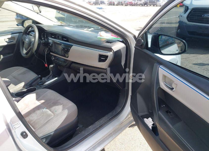 Photo 5 of 2014 Toyota Corolla LE (VIN 2T1BURHE0EC138538)