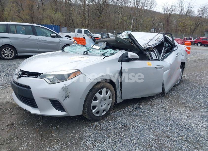 Photo 2 of 2014 Toyota Corolla LE (VIN 2T1BURHE0EC156697)