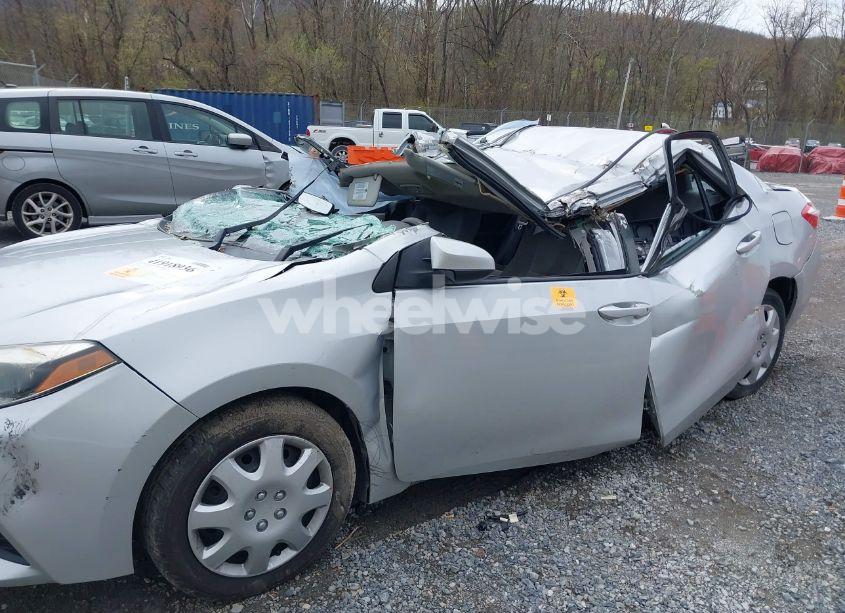 Photo 6 of 2014 Toyota Corolla LE (VIN 2T1BURHE0EC156697)